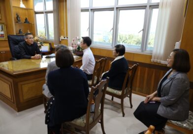 คณะผู้บริหารคณะวิทยาการจัดการ เข้าอวยพรและรับพรปีใหม่ 2569 จากอธิการบดีมหาวิทยาลัยราชภัฏเลย เพื่อความเป็นสิริมงคลและเสริมสร้างขวัญกำลังใจในการปฏิบัติงาน