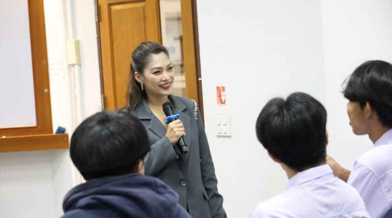 พูดดี ธุรกิจเดินหน้า!สื่อสารคม ชนะใจลูกค้า!