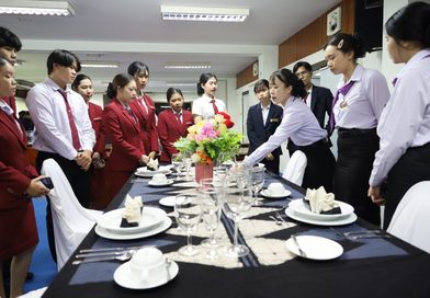 บูรณาการข้ามคณะ สาขาการโรงแรมฯ ผนึกกำลัง สาขาภาษาอังกฤษ มรภ.เลย จัดกิจกรรมแลกเปลี่ยนเรียนรู้ยุคใหม่